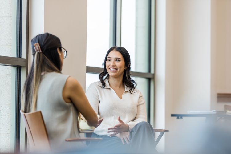 Mastering Communication Skills for De-Escalation: A Guide for Conflict Resolution